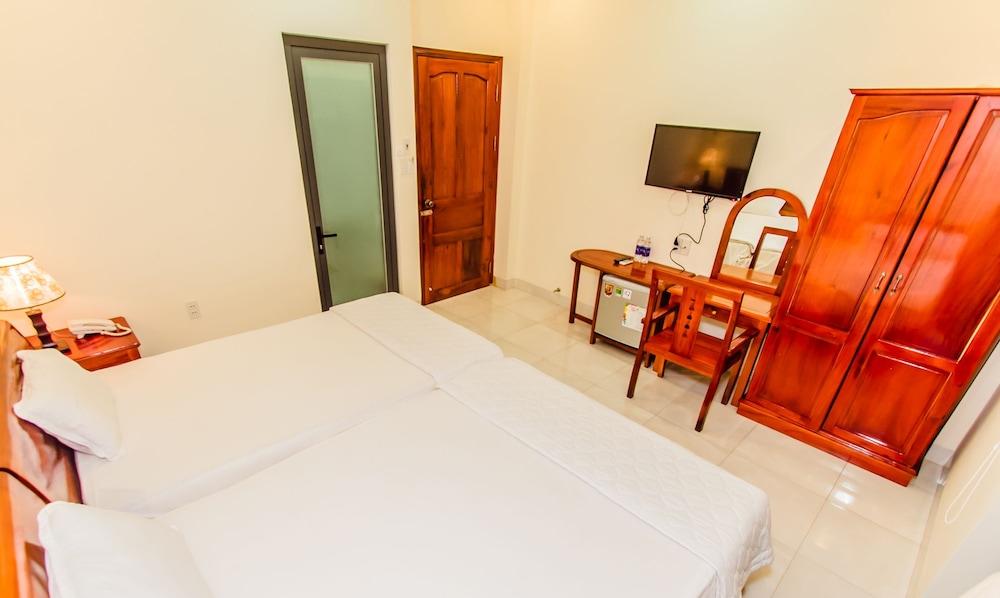 Lien Thong Hotel Phú Quý Zewnętrze zdjęcie